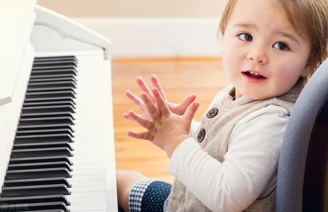 浅谈小孩子学钢琴,二手钢琴值得买吗?